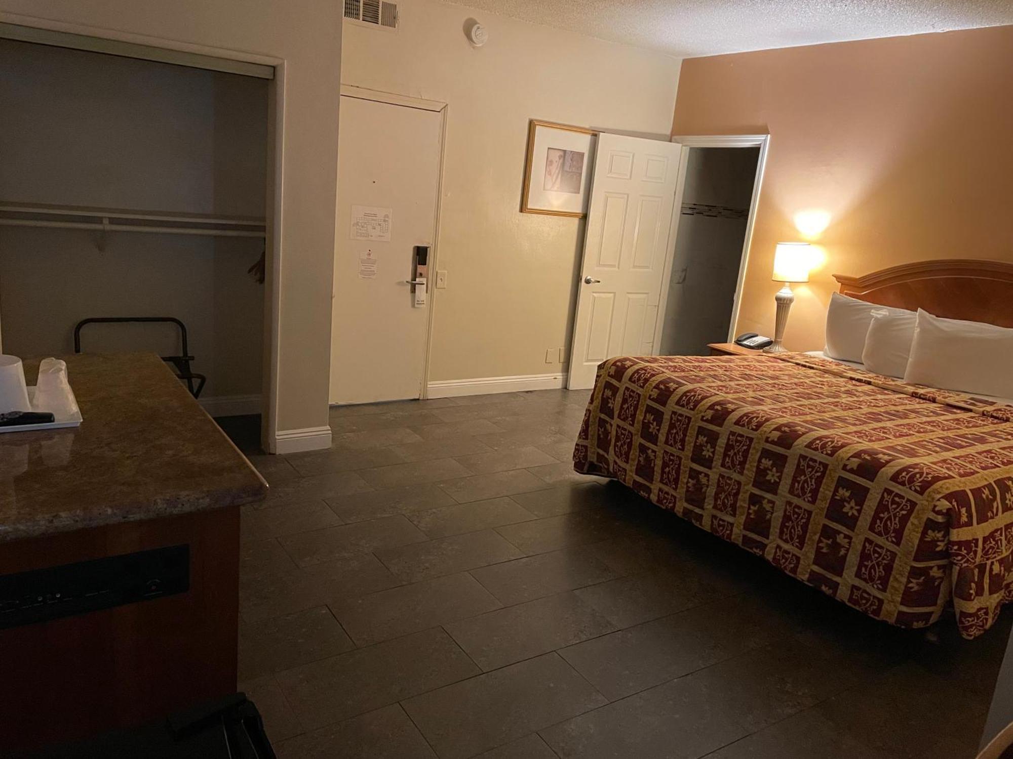 Grand Inn Фулъртън Екстериор снимка