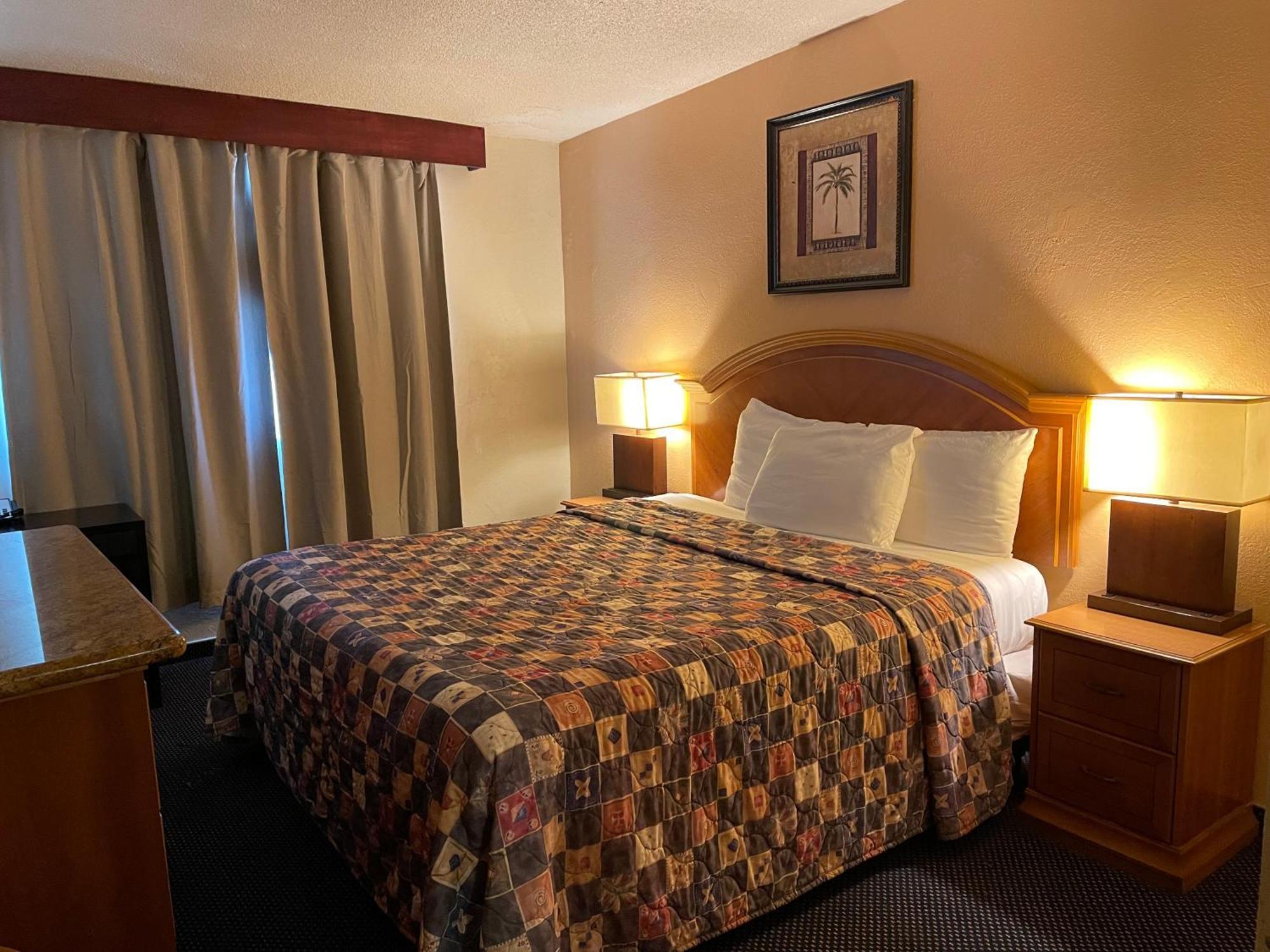 Grand Inn Фулъртън Екстериор снимка