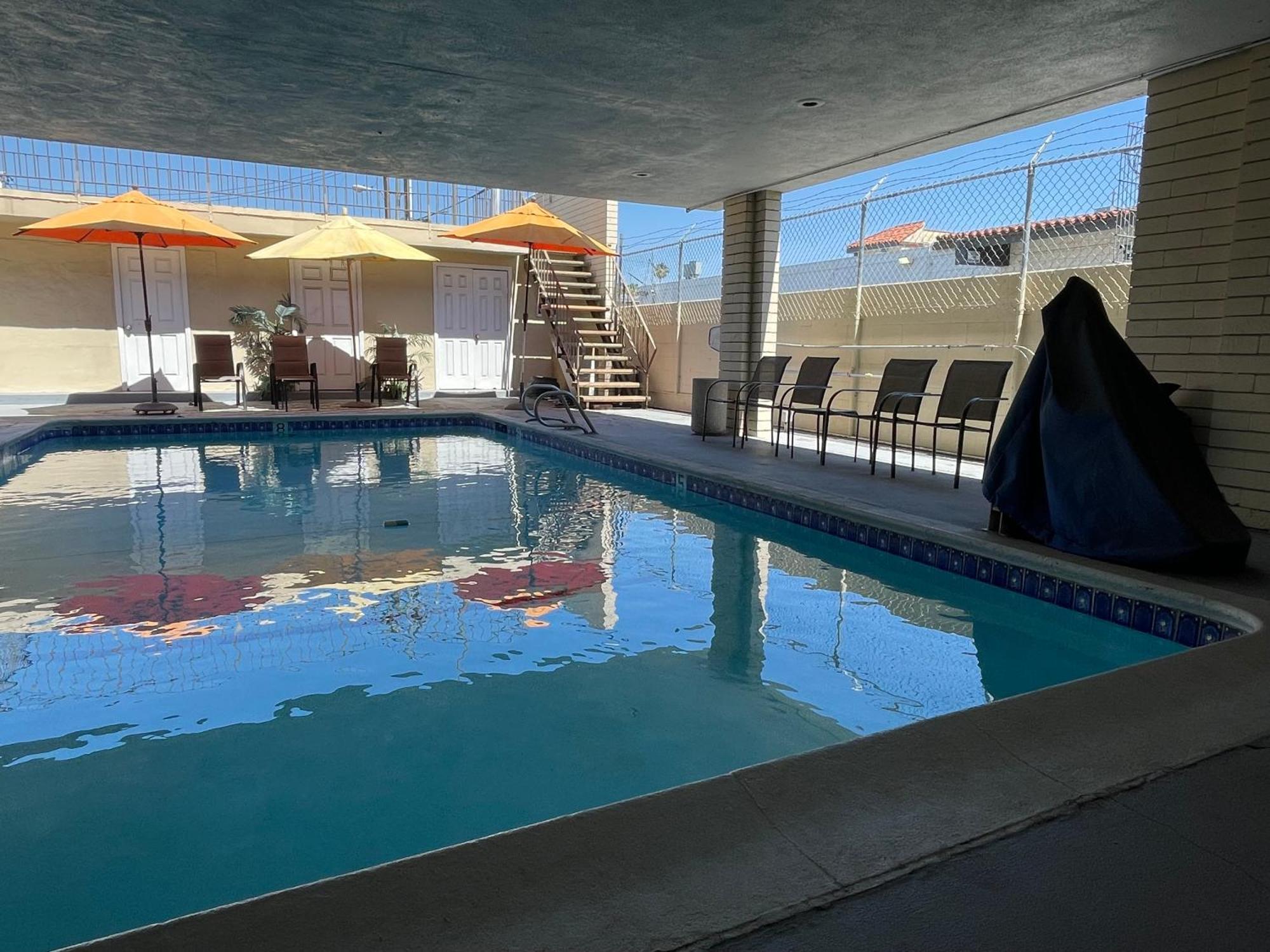 Grand Inn Фулъртън Екстериор снимка