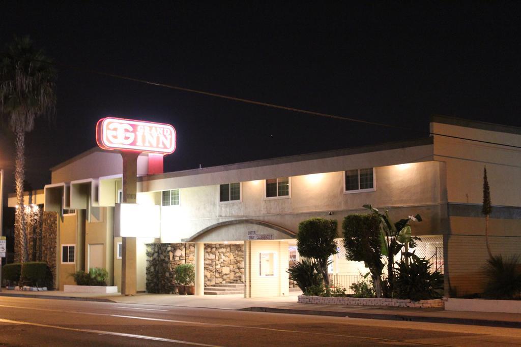 Grand Inn Фулъртън Екстериор снимка