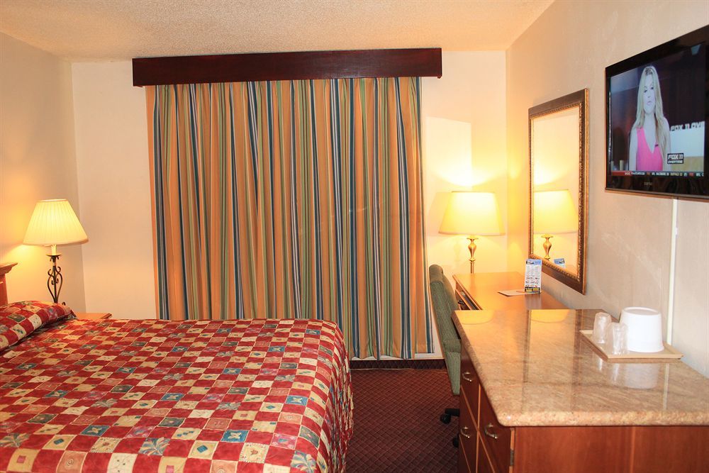 Grand Inn Фулъртън Екстериор снимка
