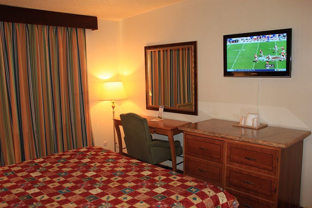 Grand Inn Фулъртън Екстериор снимка